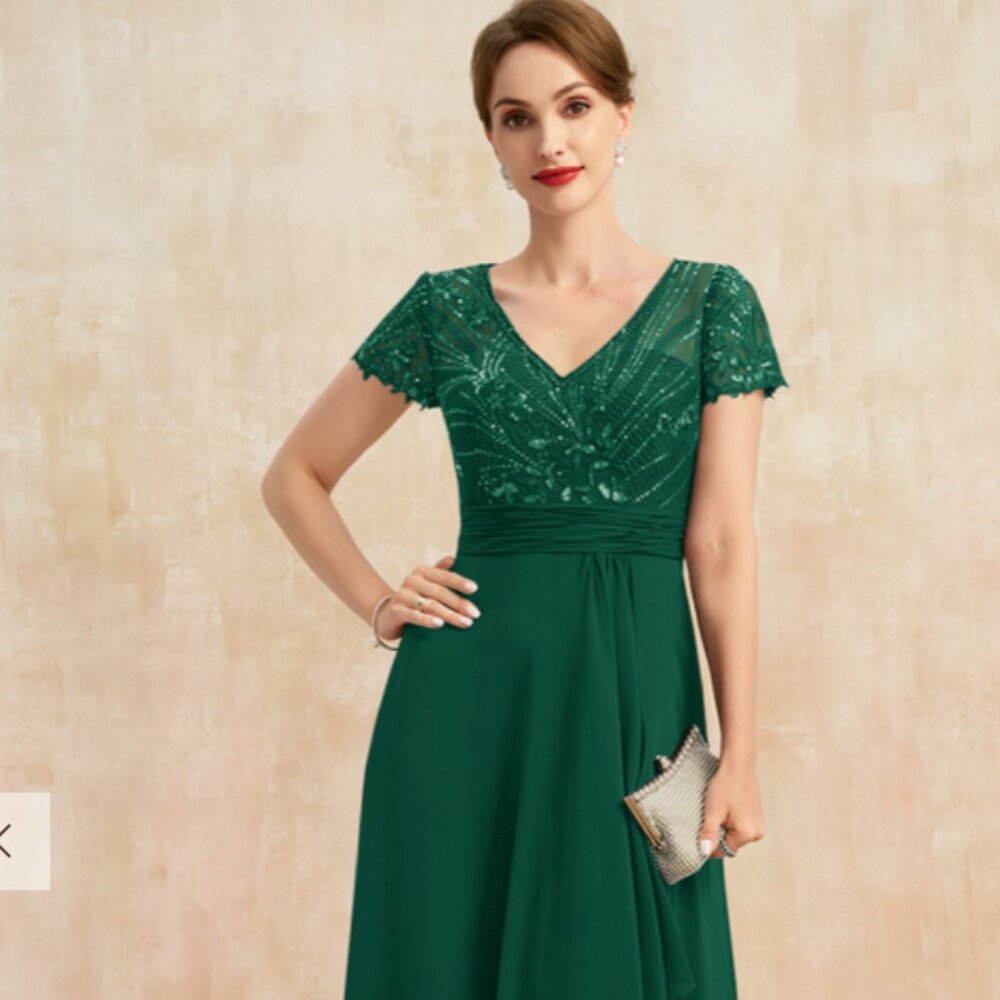 Green V-Neck Floor-Length Chiffon Lace Mother of the Bride Dress, Beading